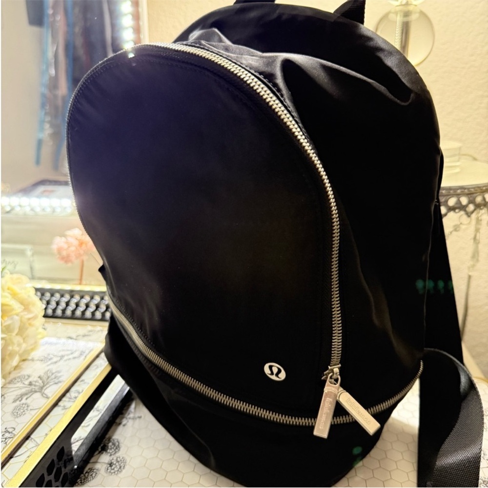 Lululemon Black Backpack - Picture 3 of 4